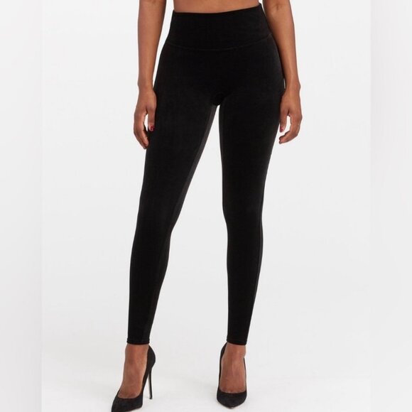 NEW Spanx Velvet Leggings Black Style 2070 NWT